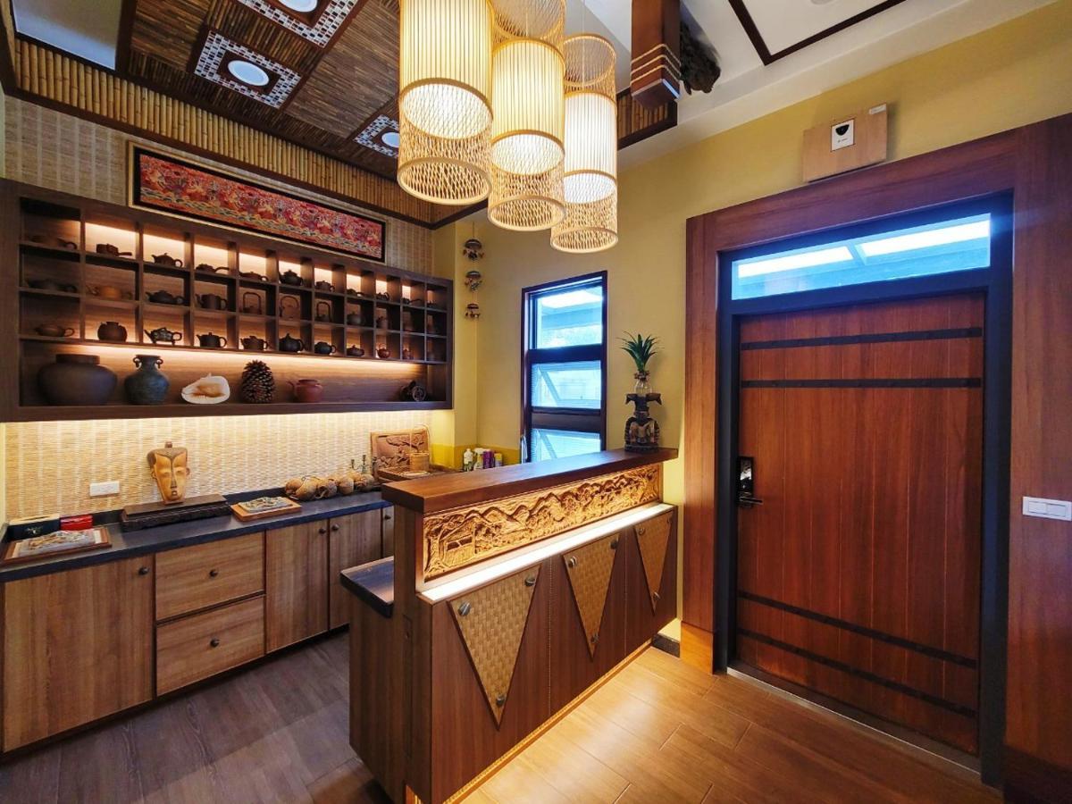 Apartamento 山花映水紅莊園民宿 Yuemei Exterior foto