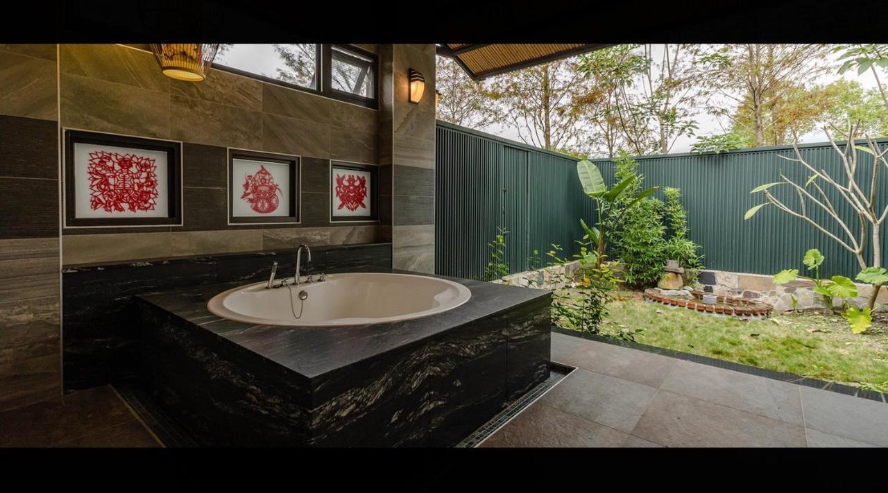 Apartamento 山花映水紅莊園民宿 Yuemei Exterior foto